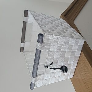 NWOT Kenneth Cole Basket